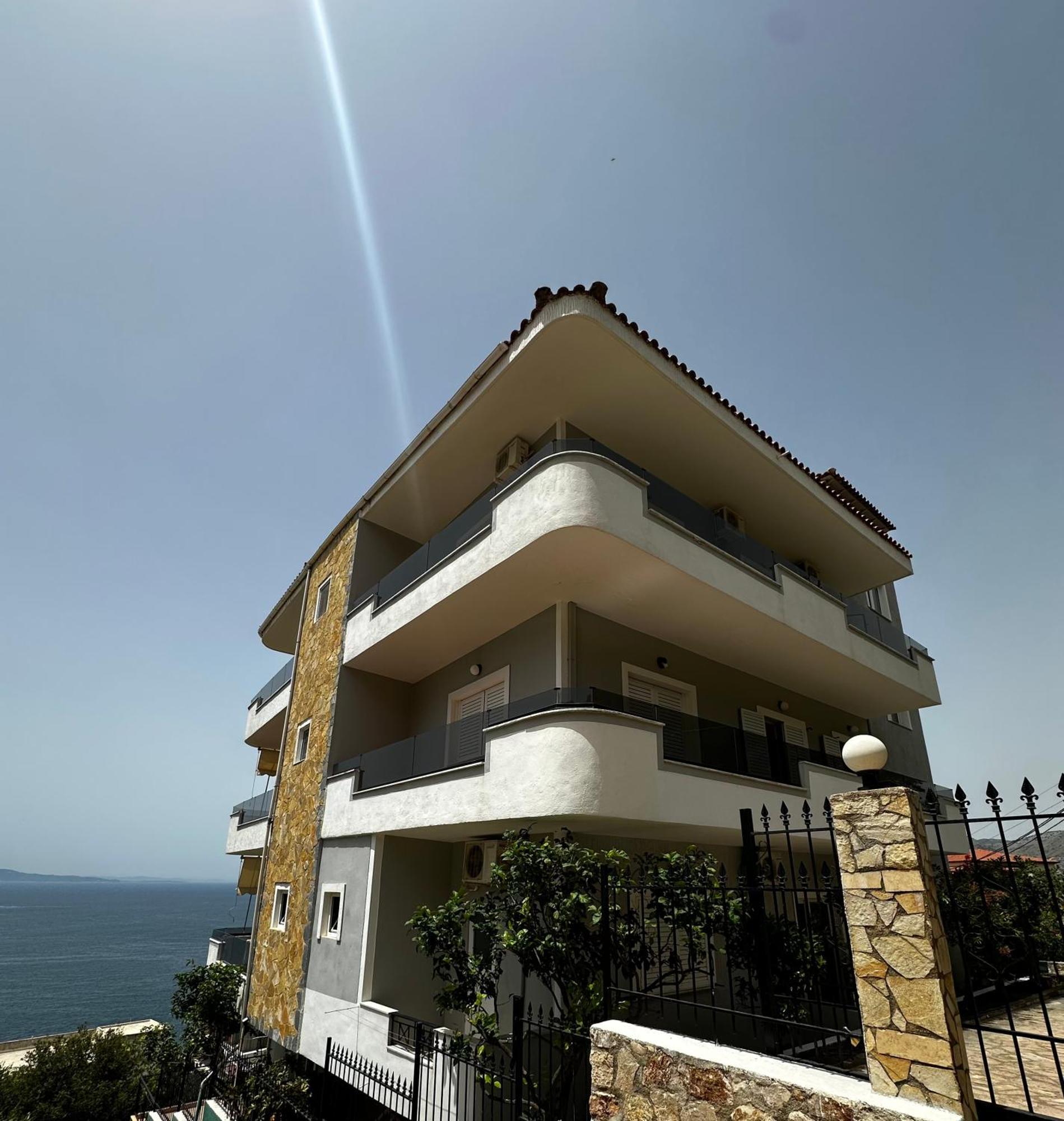 Ylli'S Apartments Sarandë Exterior foto