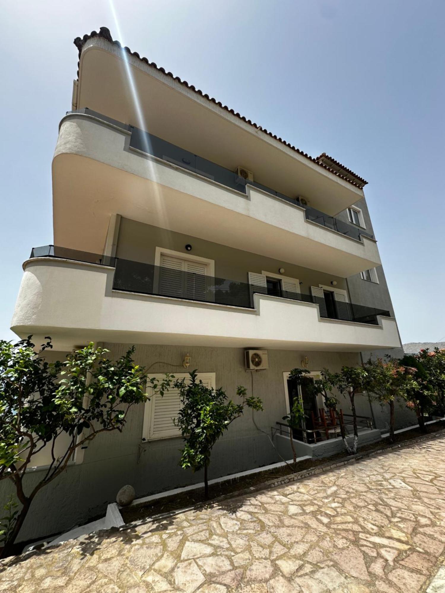 Ylli'S Apartments Sarandë Exterior foto